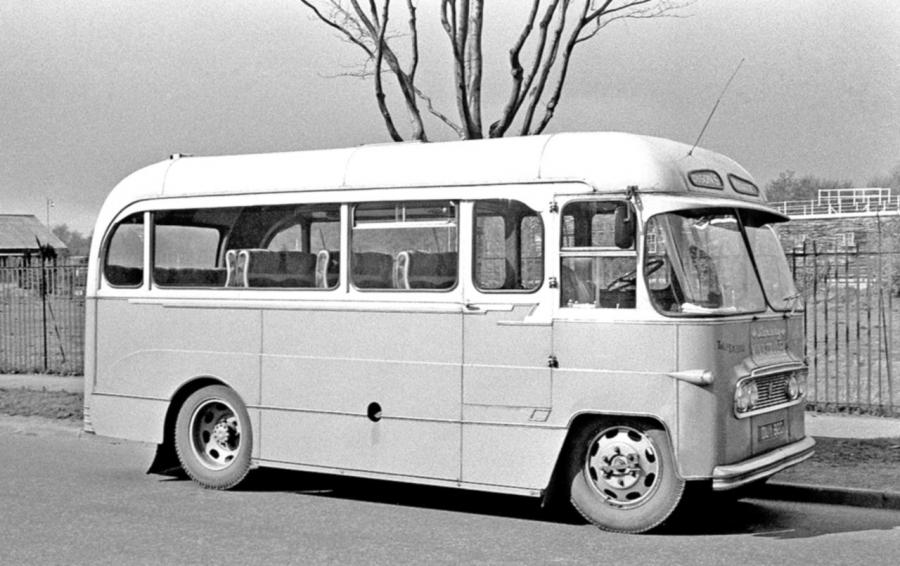  Austin CXD Willenhall Coachcraft (C16F) 1955 года  (UK) (фото 1 из 1)